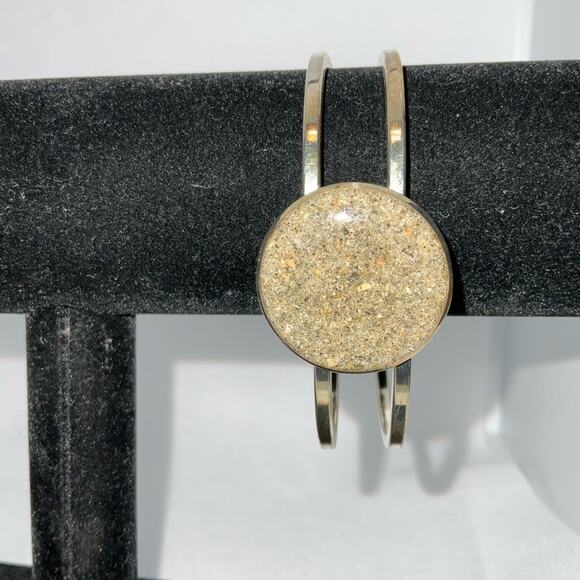 DUNE JEWELRY MARINA SILVER SAND BRACELET HINGED CUFF - Picture 2 of 7